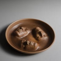 face dish / glazed stoneware / 2023